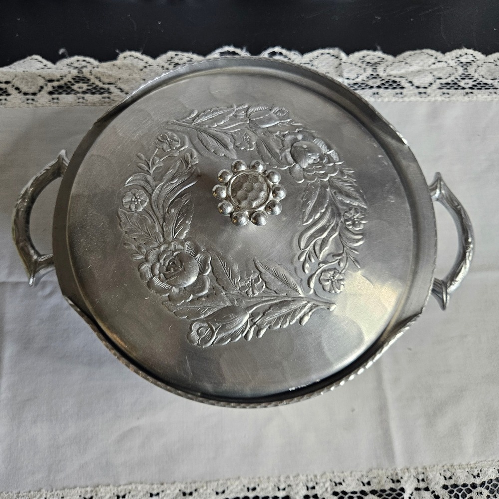 Everlast Forged Aluminum Casserole Dish 8" *missing Pyrex insert